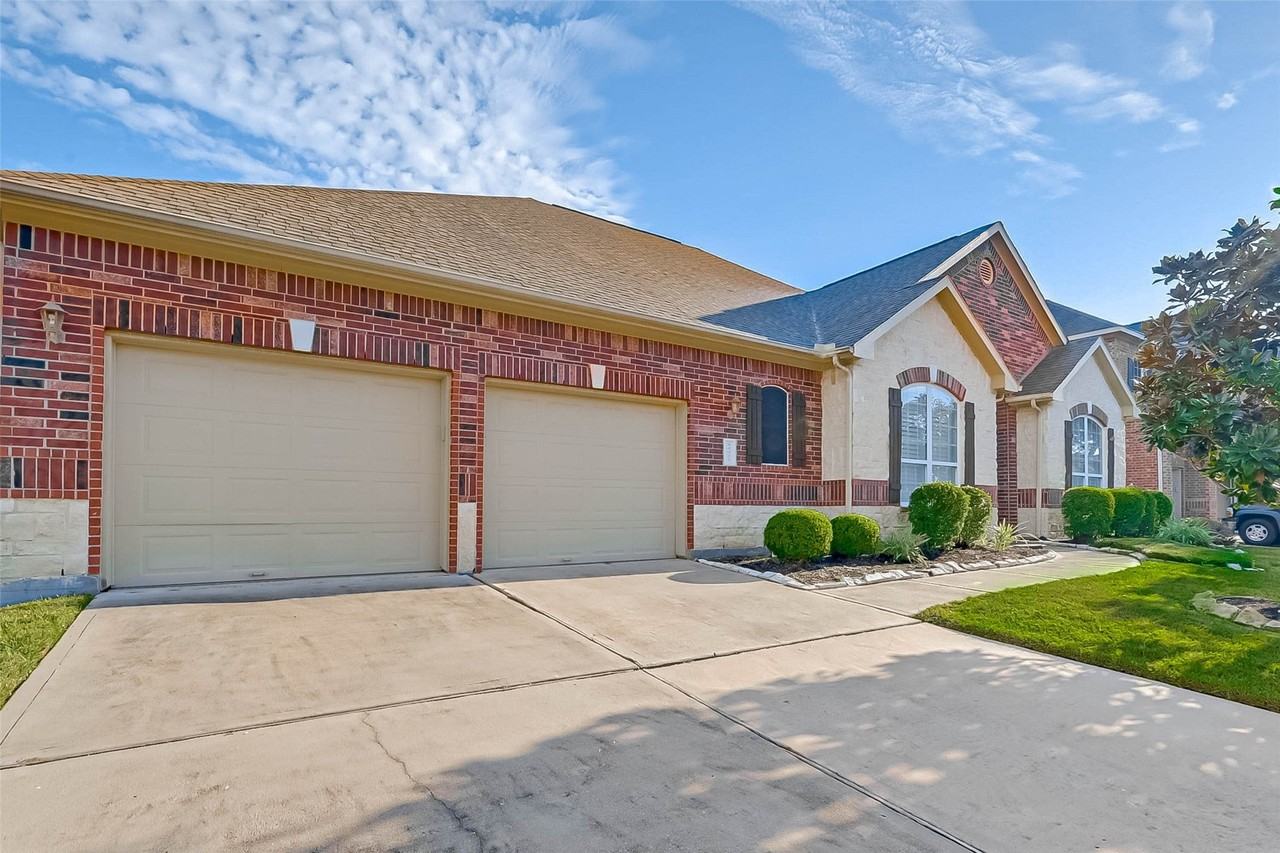 24922 Florina Ranch Dr - Photo 4 of 44