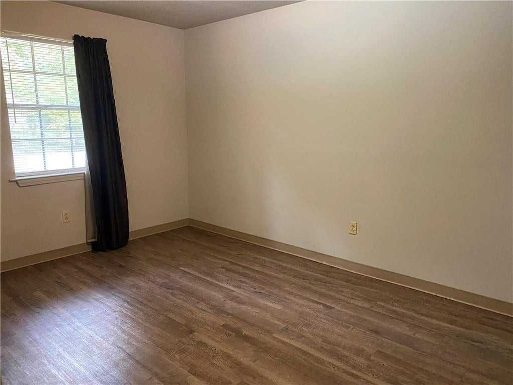 36326 Salmen St - Photo 2 of 14