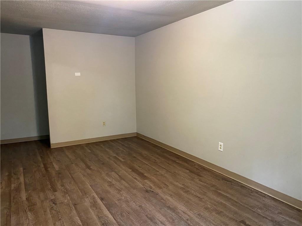 36326 Salmen St - Photo 3 of 14