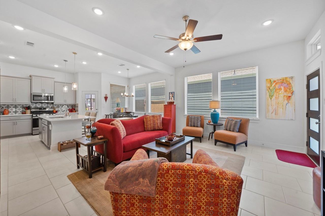 7907 Starfish Arbor Dr - Photo 7 of 38