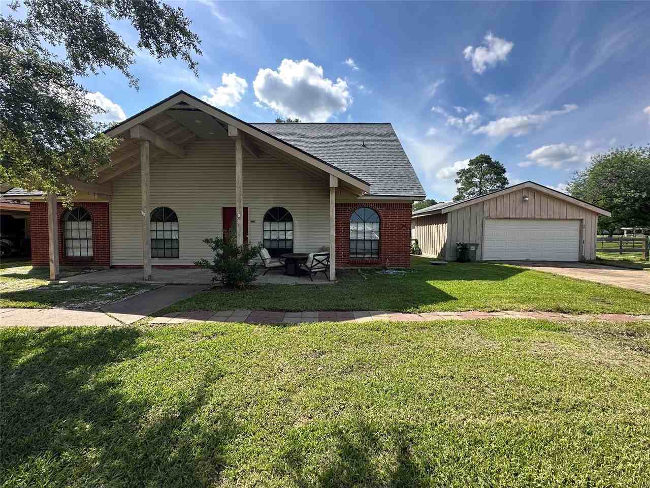 2523 Stevenson Rd - Photo 4 of 25
