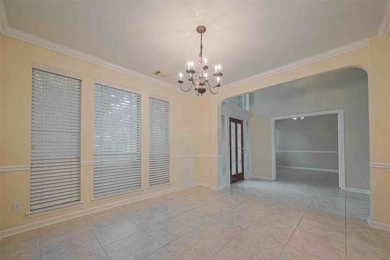 3218 Twinmont Ln - Photo 5 of 36