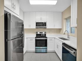 920 Sw 28th St - Photo 1 of 1