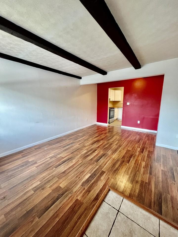 10 Dorsey Ln #1 - Photo 2 of 20