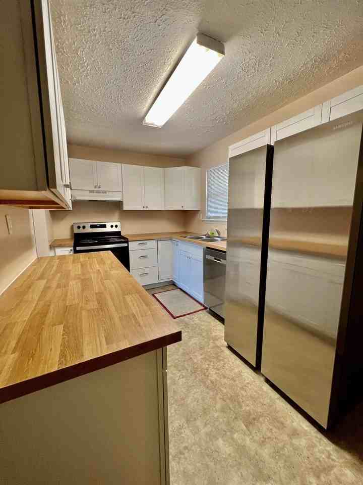 10 Dorsey Ln #1 - Photo 6 of 20