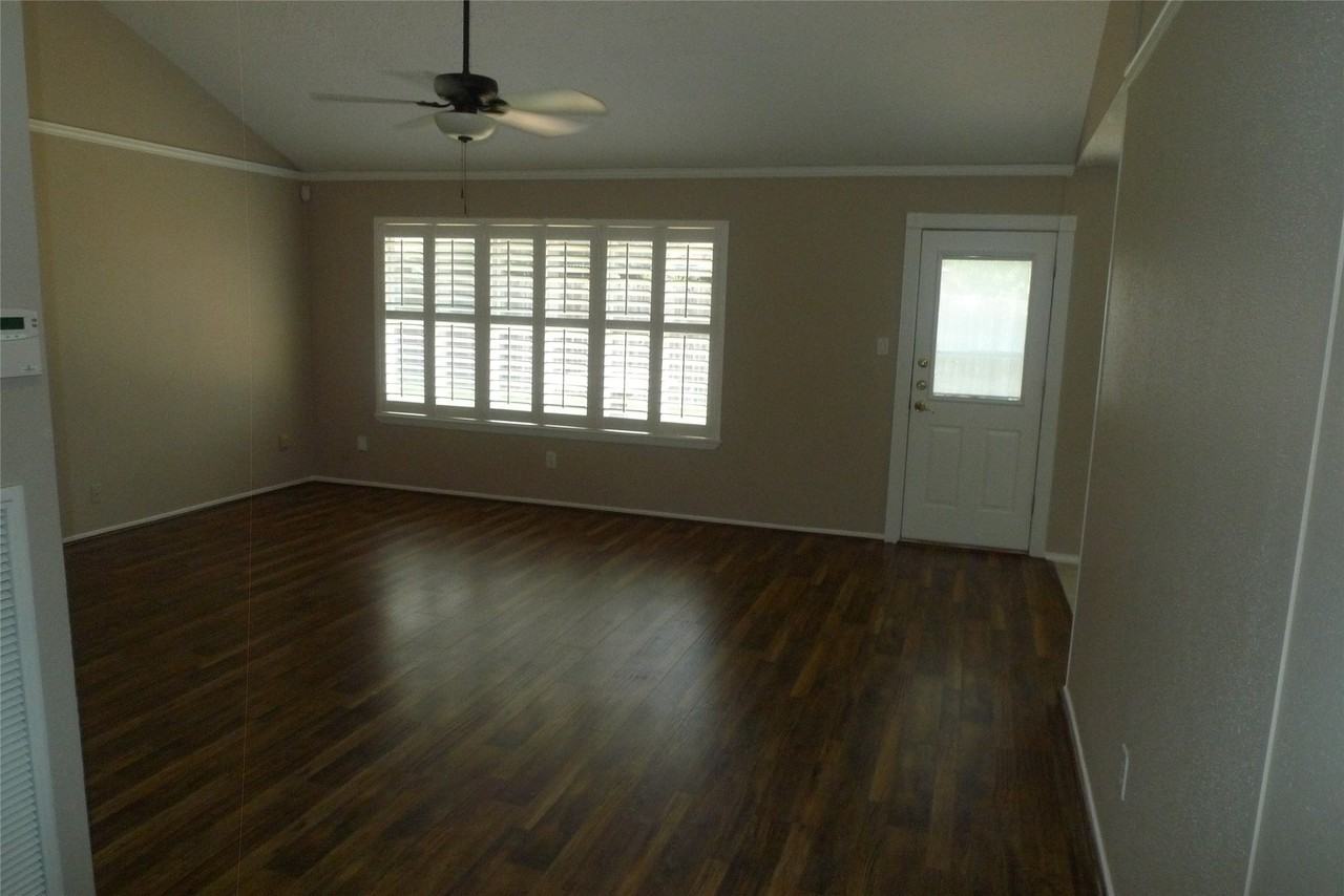 14122 Bateau Dr - Photo 4 of 26