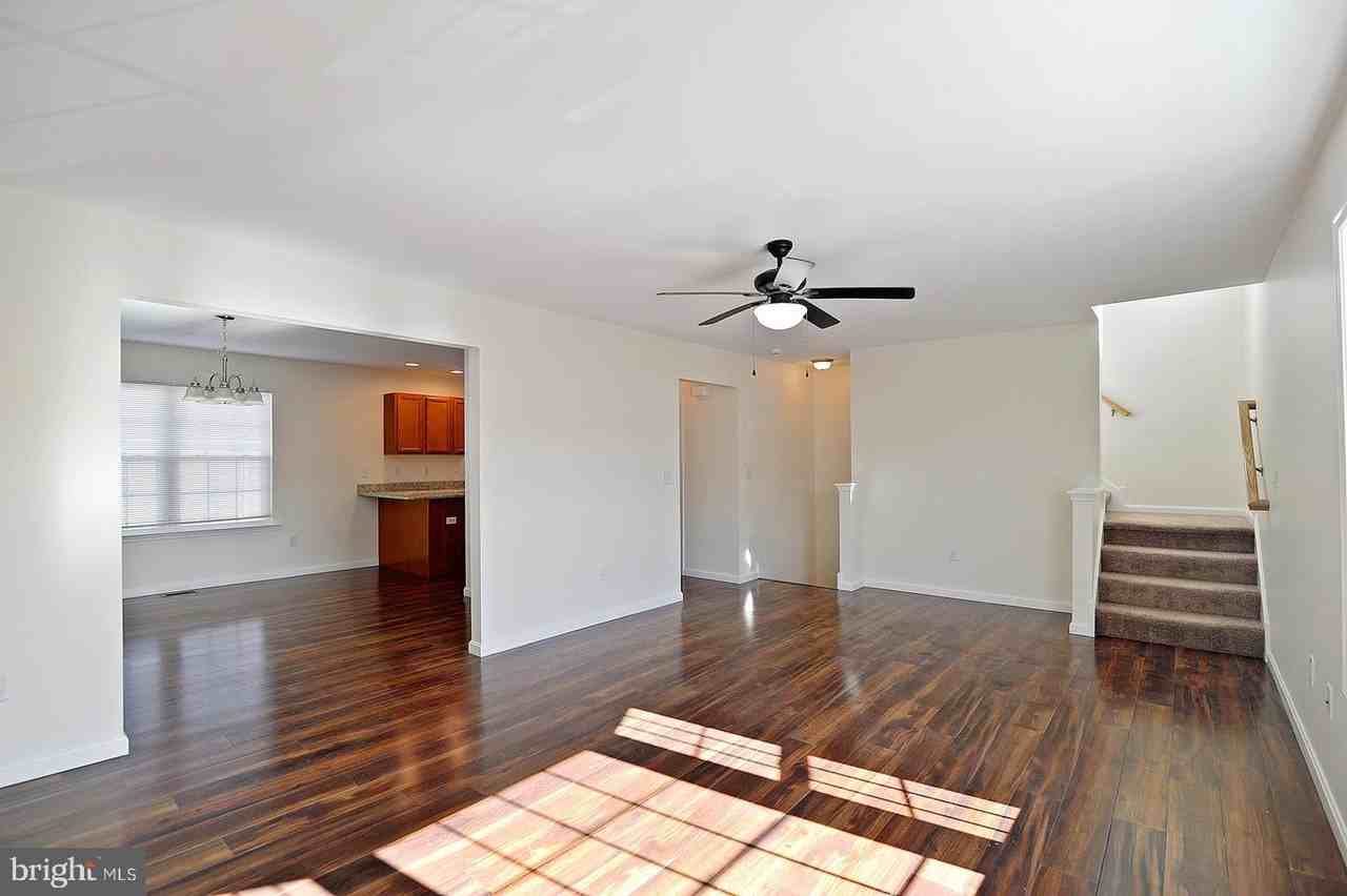 43 Pepperwood Dr - Photo 4 of 12