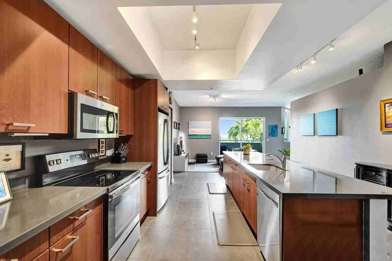 2301 Wilton Dr - Photo 4 of 50