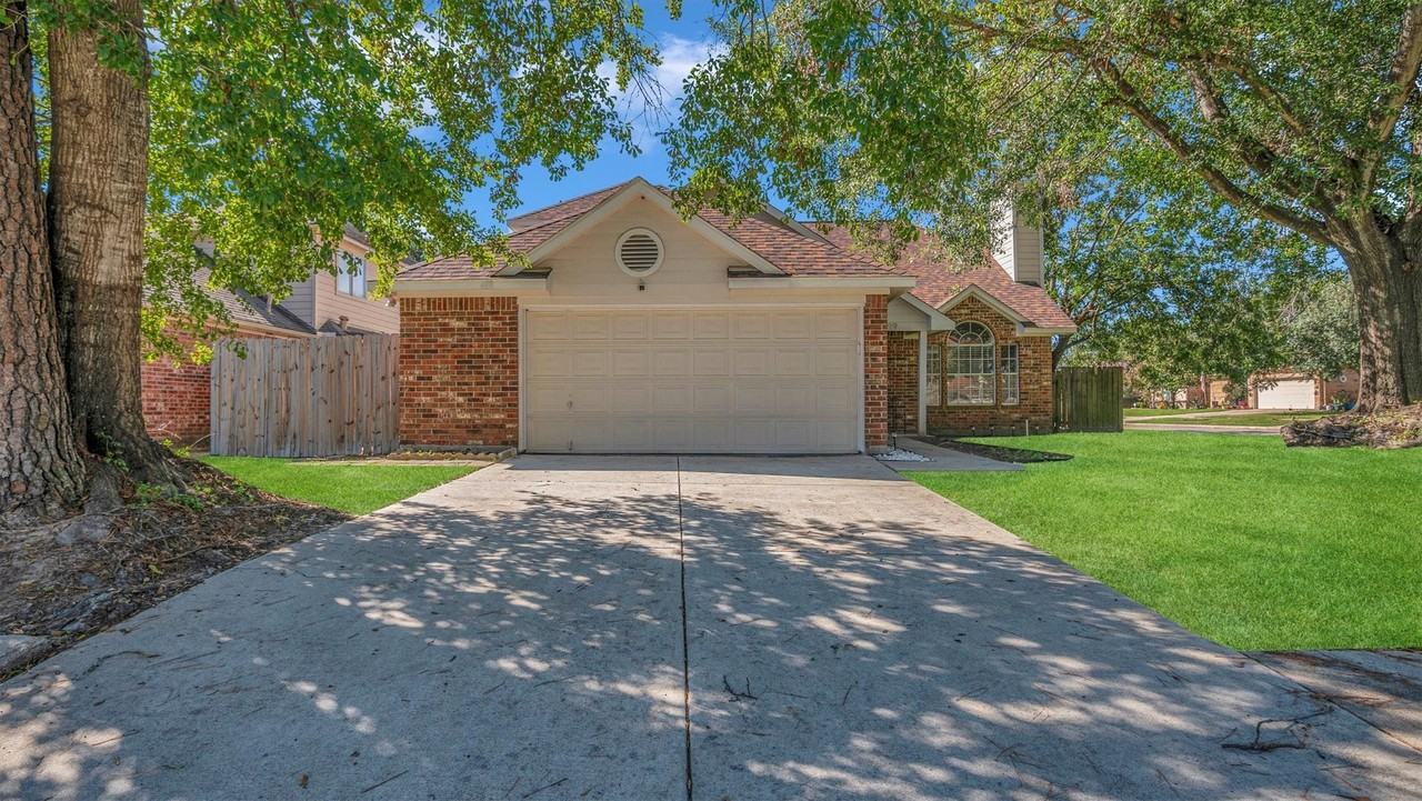 22919 Prairie Bird Ln - Photo 2 of 33
