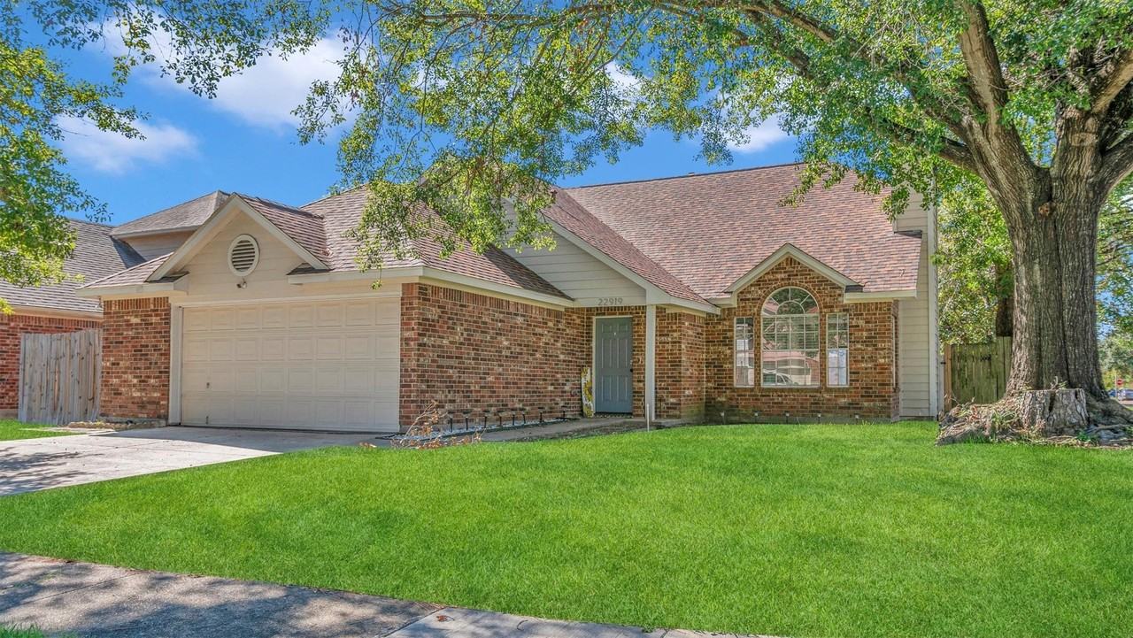 22919 Prairie Bird Ln - Photo 4 of 33