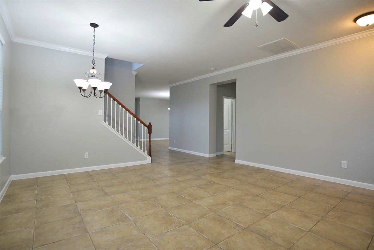 1996 Leisure Ln - Photo 4 of 26
