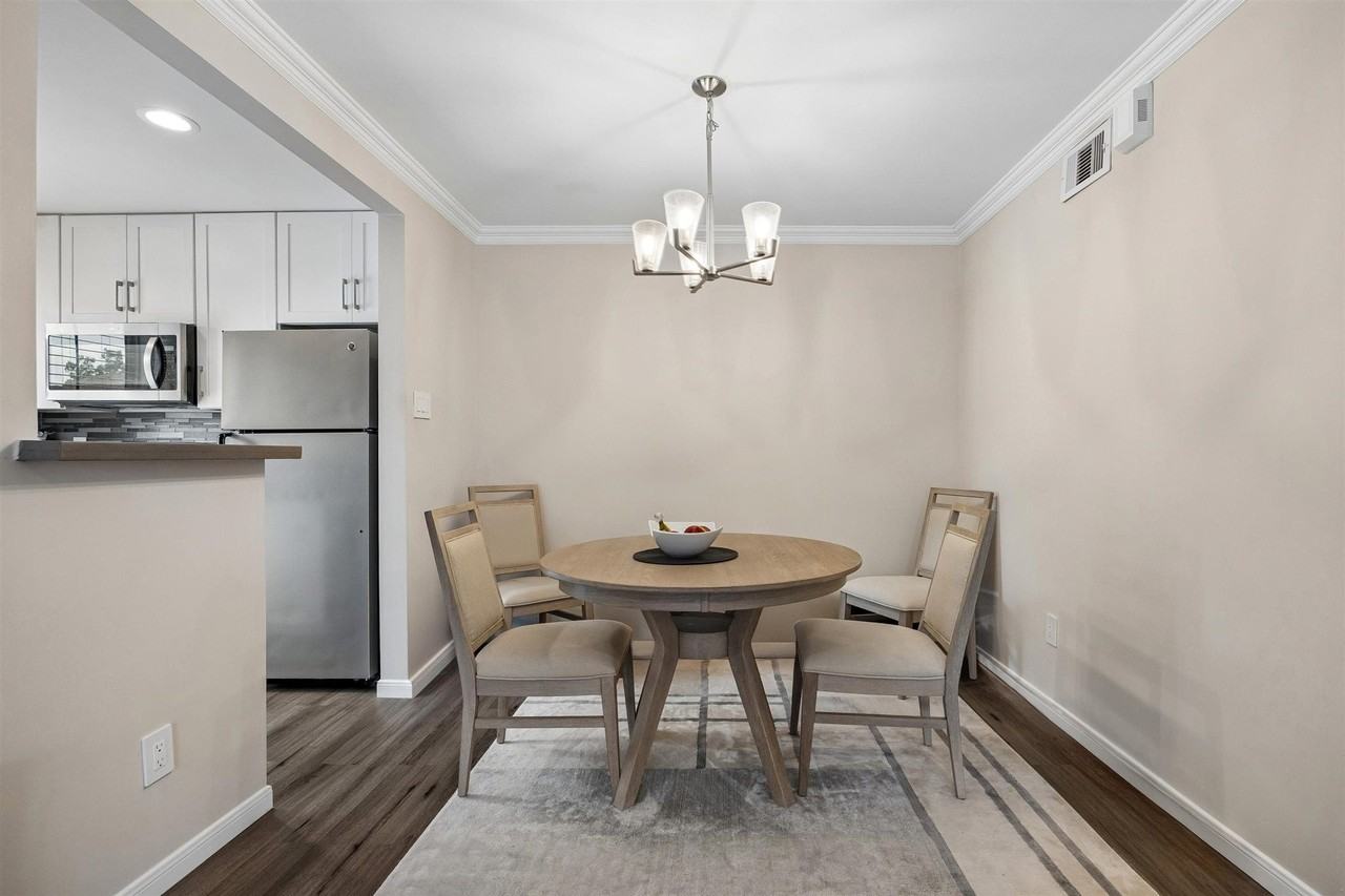 1311 Antoine Dr - Photo 4 of 13