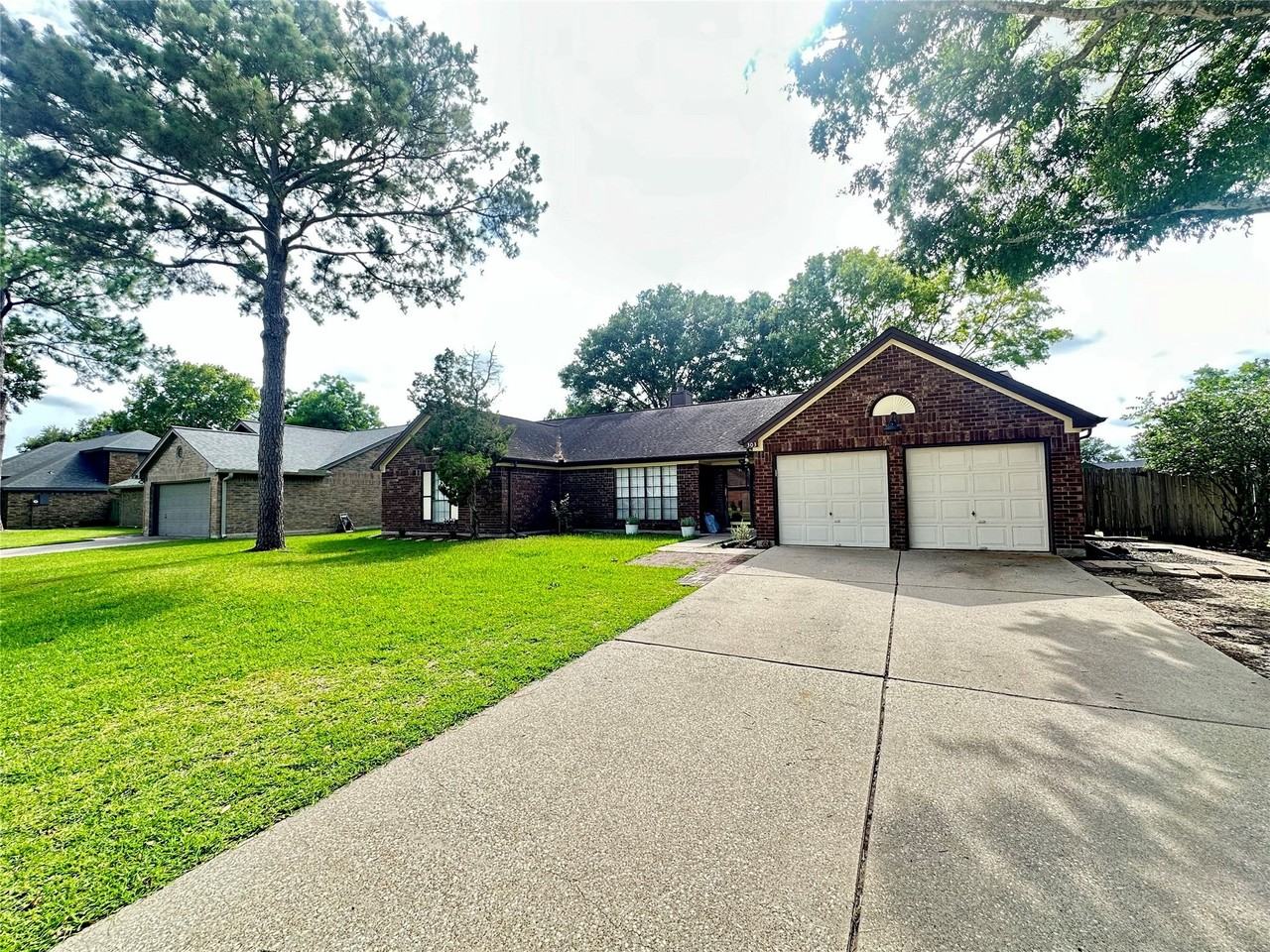 303 Desert Willow Ct - Photo 2 of 24