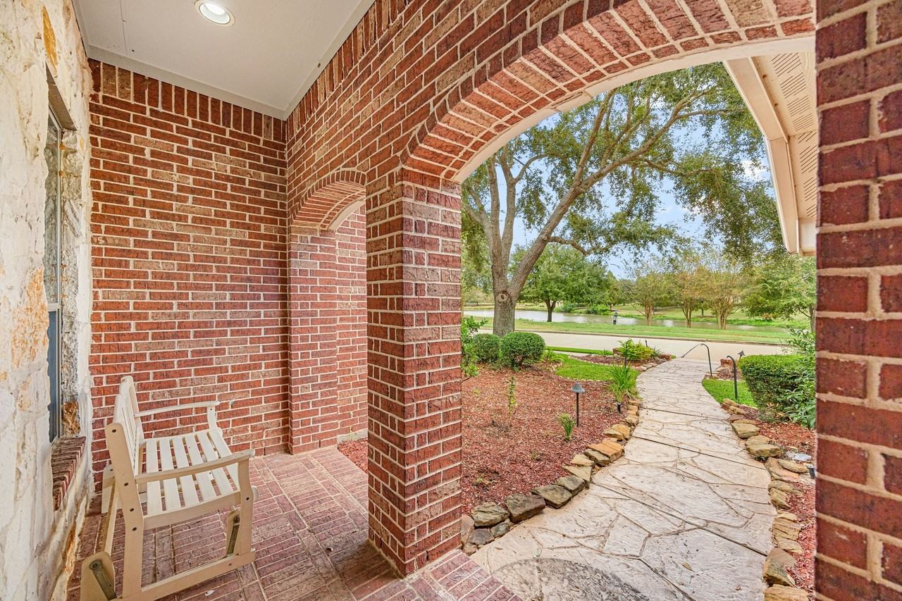 802 Floriencia St - Photo 3 of 36