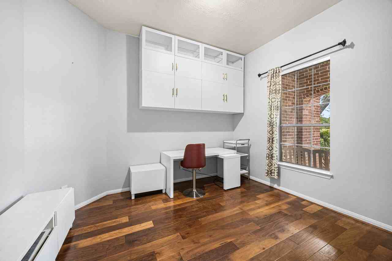 802 Floriencia St - Photo 6 of 36