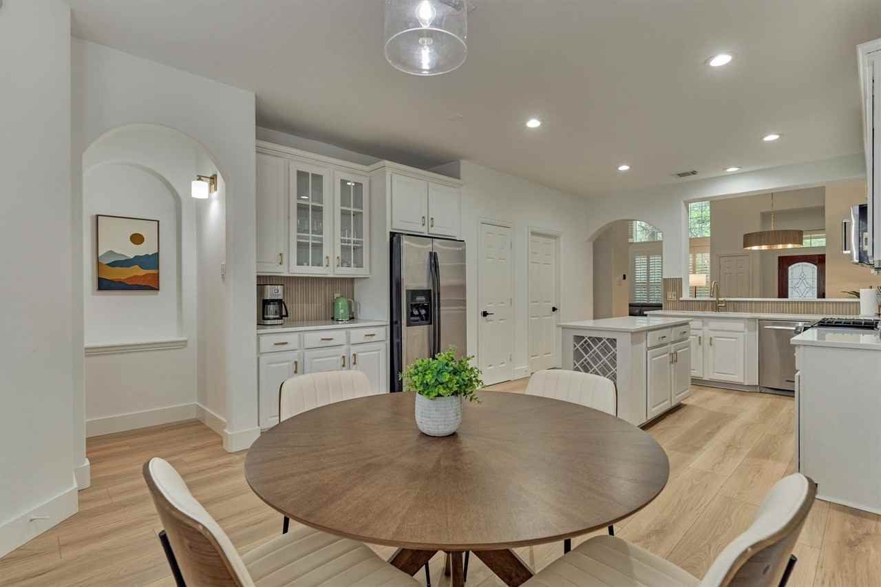 27 Medley Ln - Photo 4 of 37