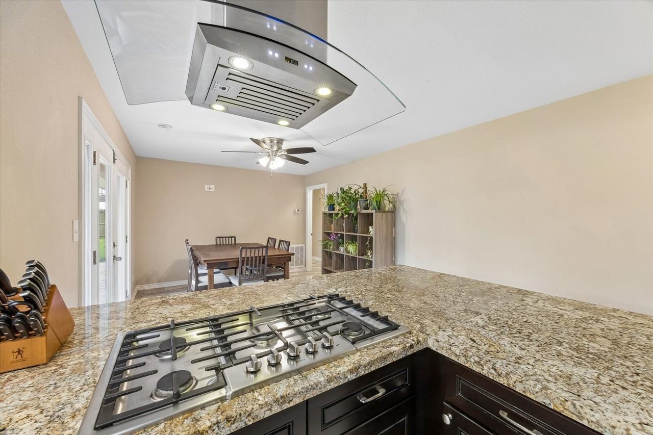 3711 Manor Ln - Photo 5 of 20