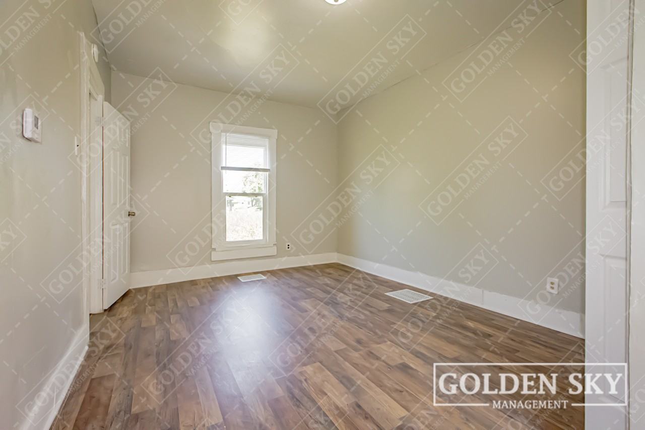 2207 South Walnut Street - 2Unit 2 #2 - Photo 5 of 8