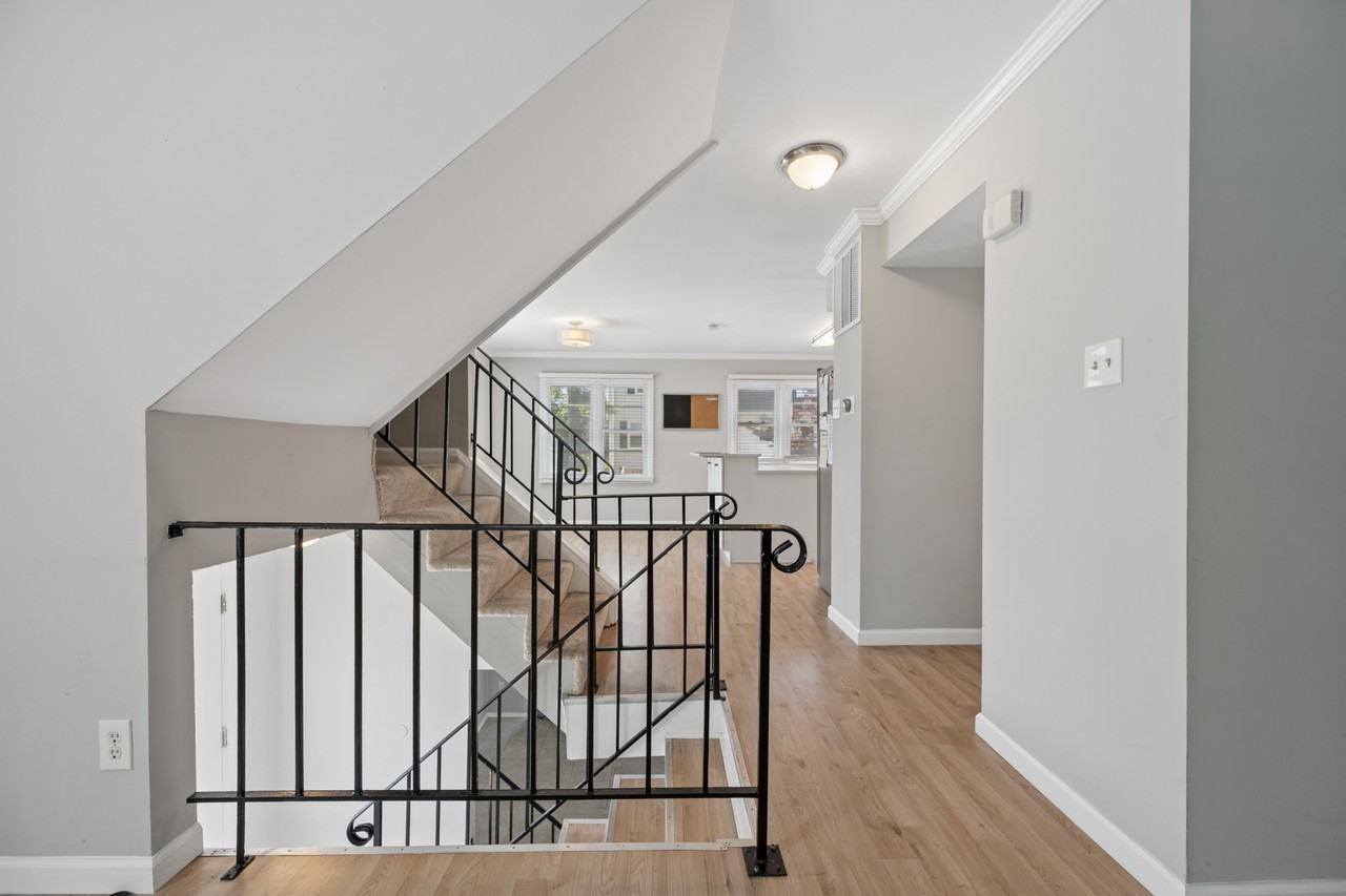 1615 Colonial Way #0 - Photo 7 of 30