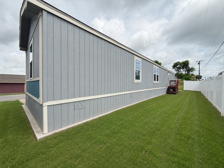 709 N Collins Fwy #180 - Photo 3 of 25