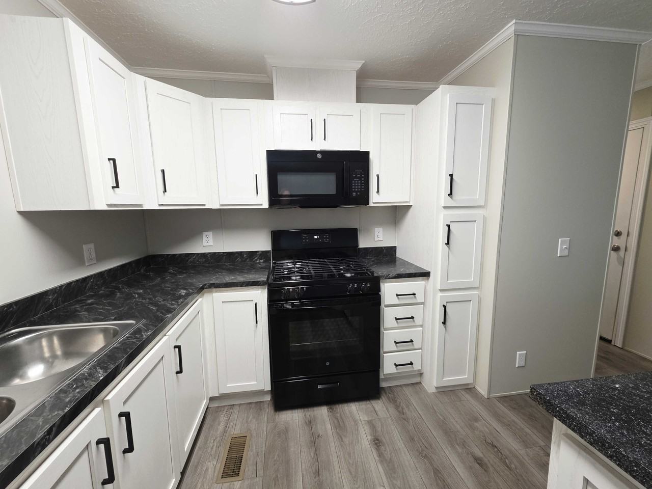 3618 Juniper St #795 - Photo 5 of 30