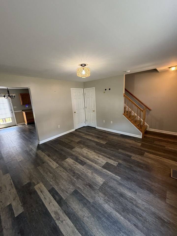 31 Judges Ct #1 - Photo 2 of 13
