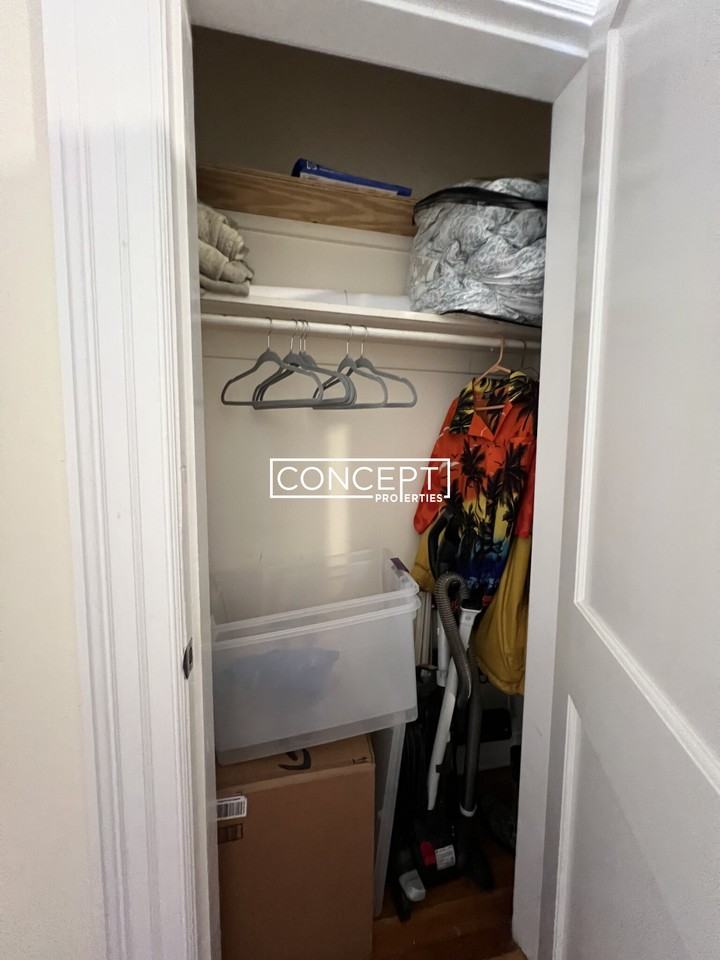 1463 Beacon St #43 - Photo 7 of 31