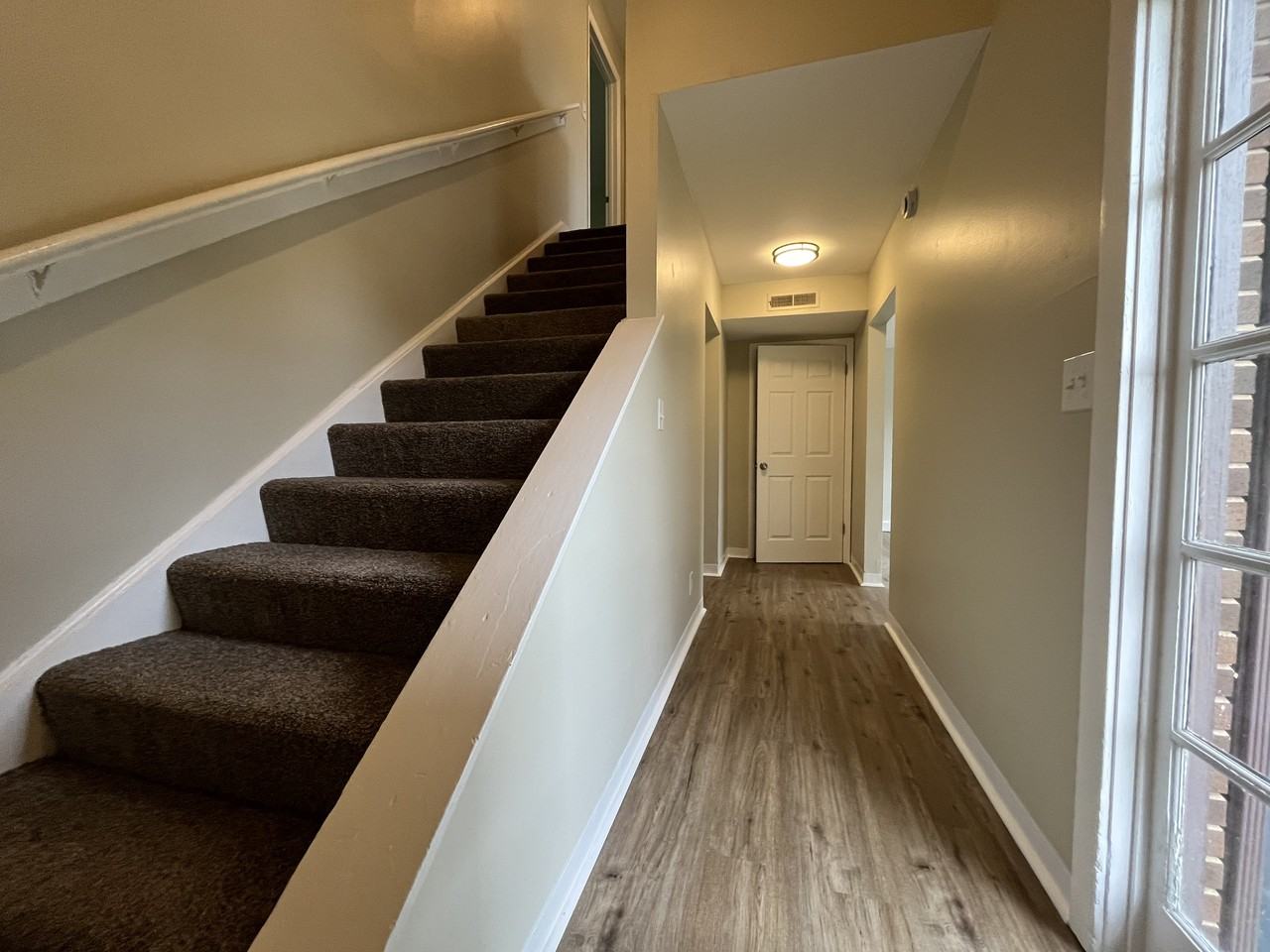 533 Saint Marys Dr #1 - Photo 6 of 34