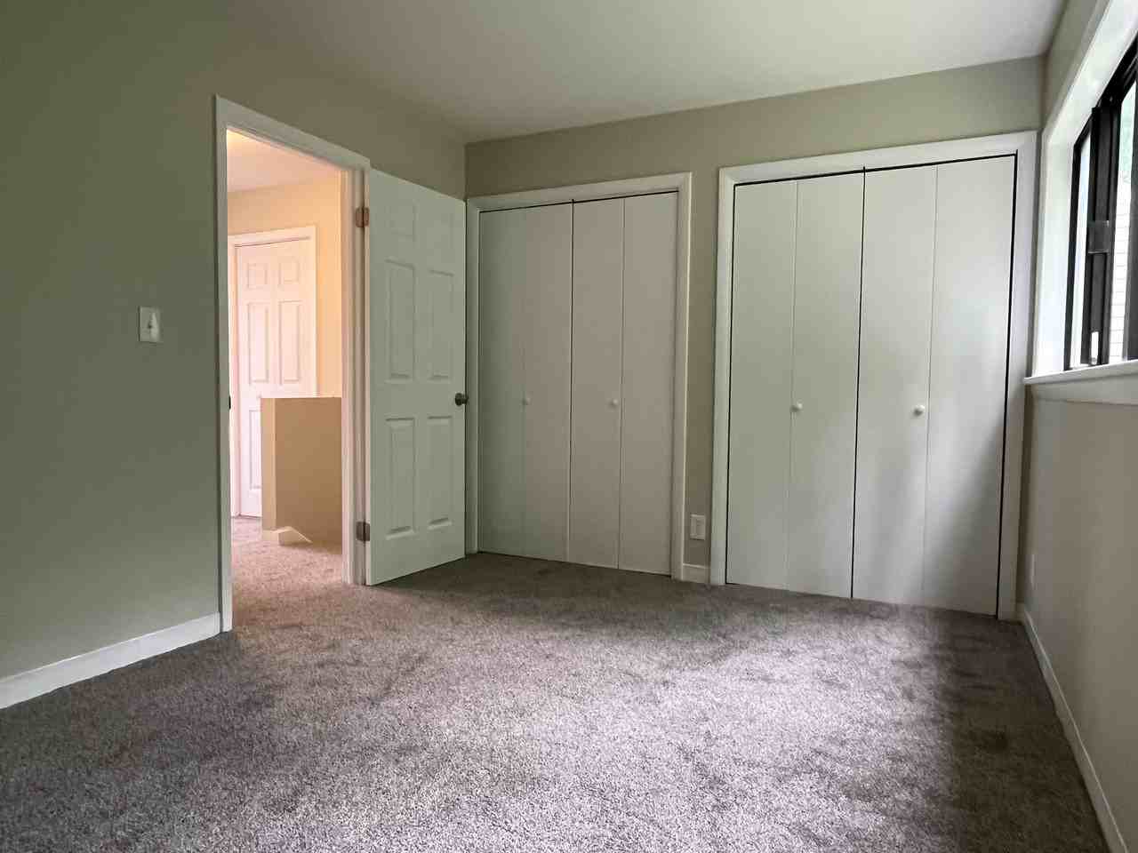 533 Saint Marys Dr #1 - Photo 7 of 34