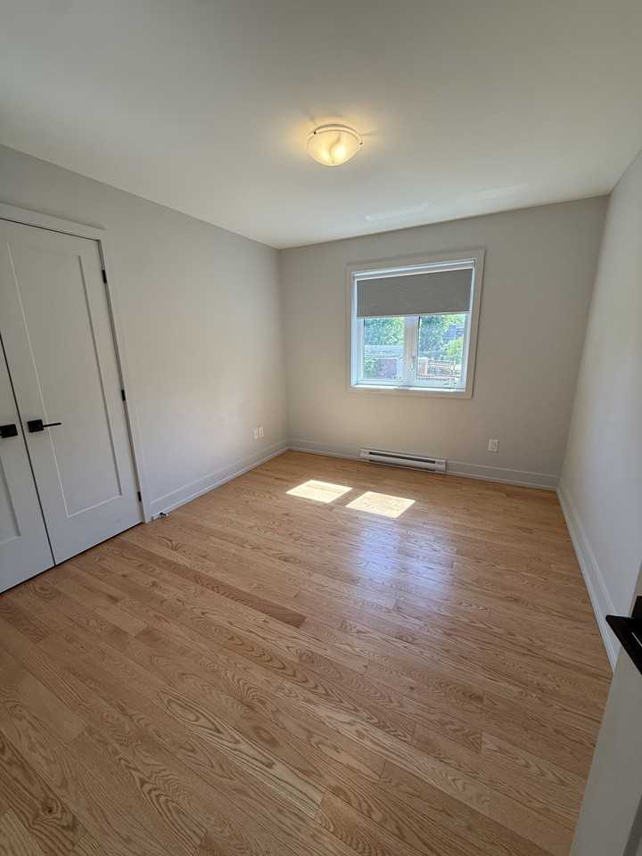 1250 Trenton Avenue - Photo 5 of 11