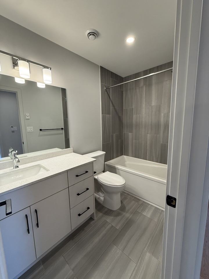 1250 Trenton Avenue - Photo 6 of 11