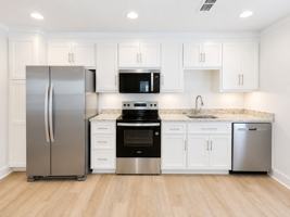 featured image of 1541 Payne St #3