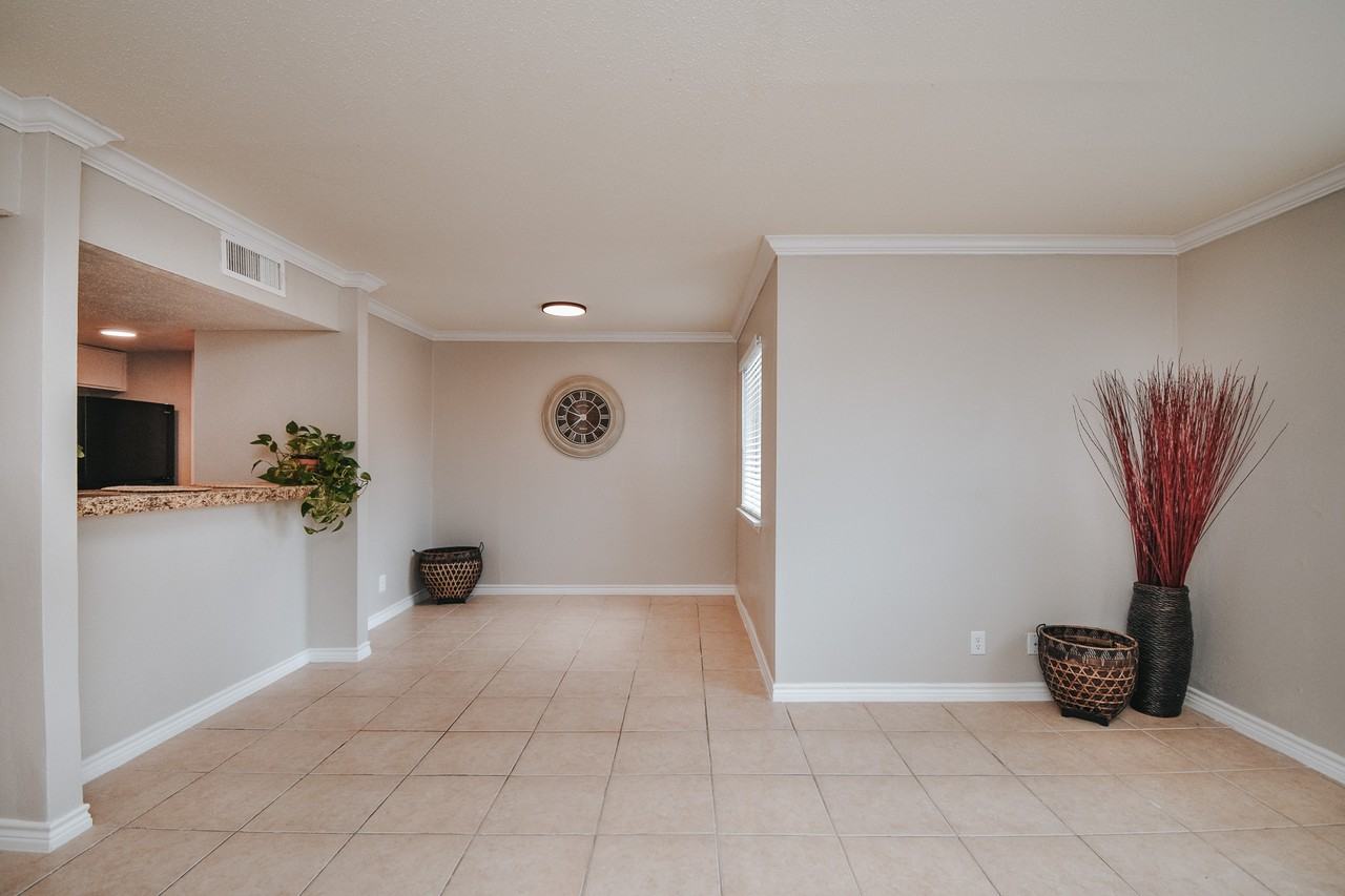 3001 Arroyo DrApt 107 #107 - Photo 2 of 19