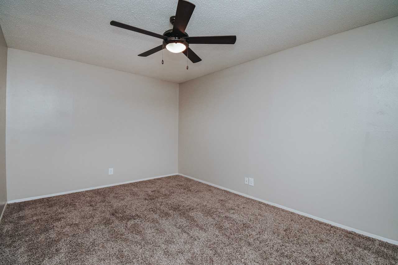 3001 Arroyo DrApt 602 #602 - Photo 4 of 17