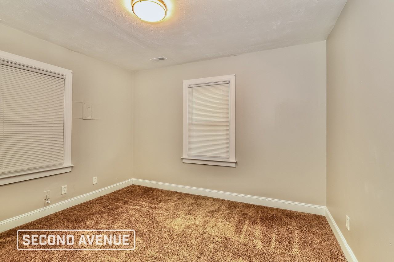 3746 Kahlert Ave - Photo 7 of 22