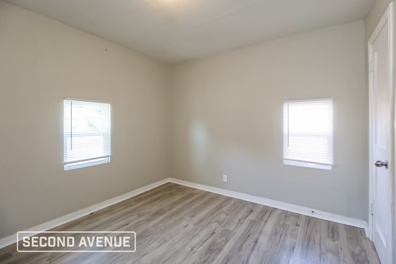 2616 Ne Success St - Photo 6 of 13