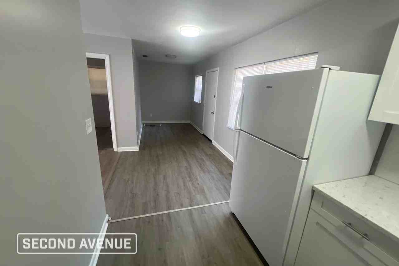 3015 Lansdell Dr - Photo 6 of 17
