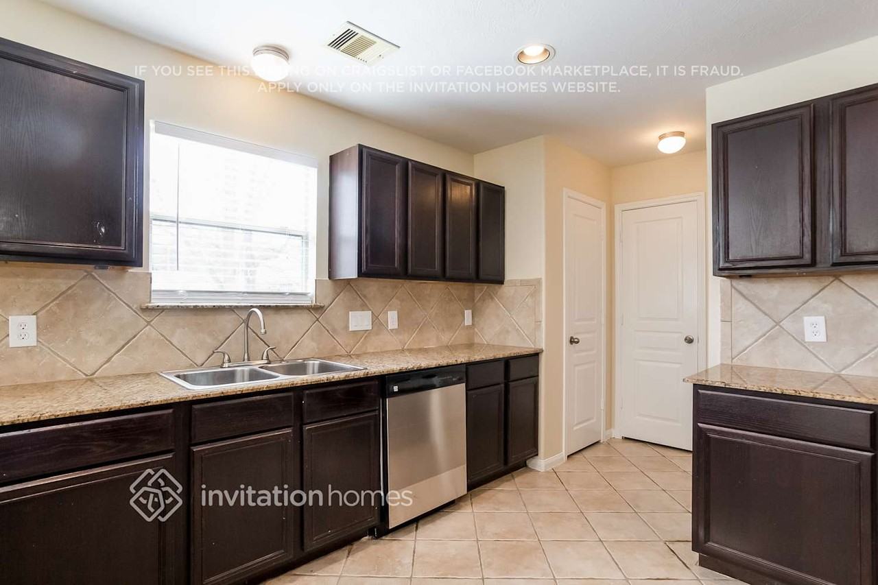 13321 Enchanted Way Dr - Photo 6 of 18