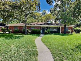 featured image of 3701 Colony Cove Trl