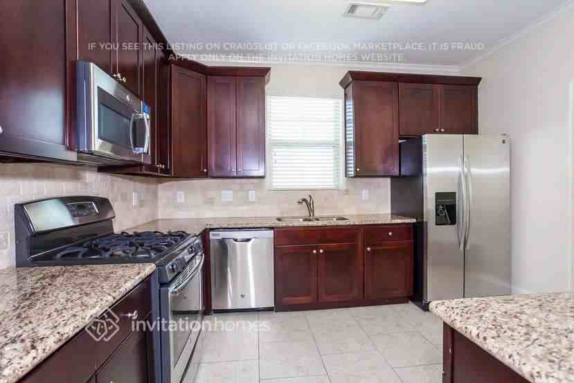 1307 Ainsley Way Dr - Photo 6 of 24