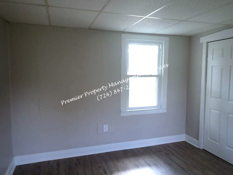1129 Main St #1 - Photo 6 of 19