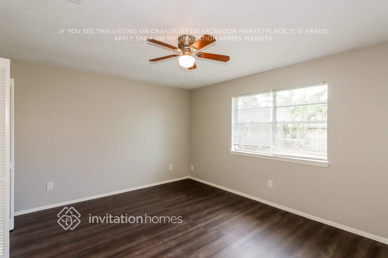 14307 Branchwater Ln - Photo 7 of 16