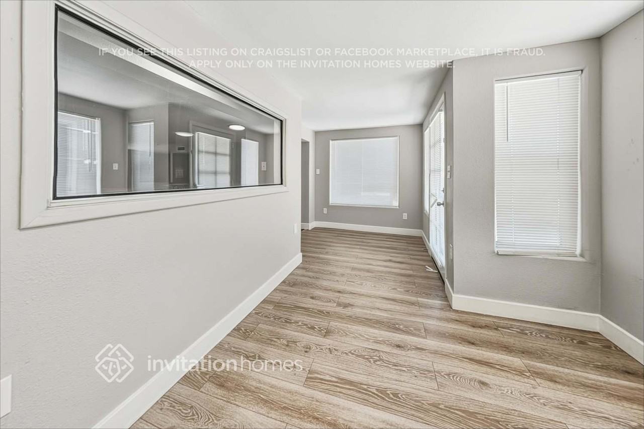 11219 N 41st Ave - Photo 4 of 18