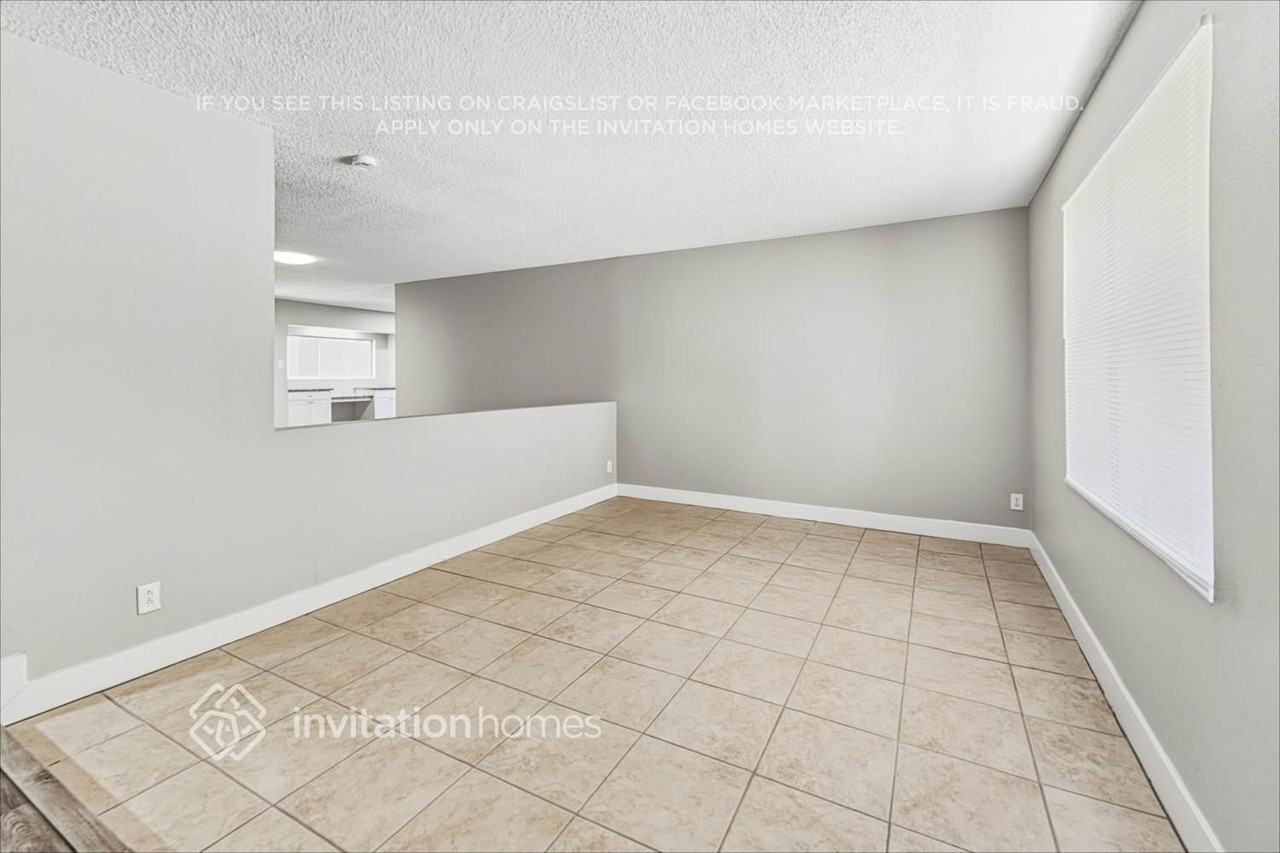 11219 N 41st Ave - Photo 5 of 18