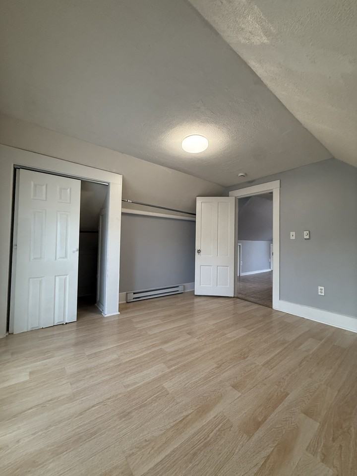 64 Pearl St #3 - Photo 2 of 12