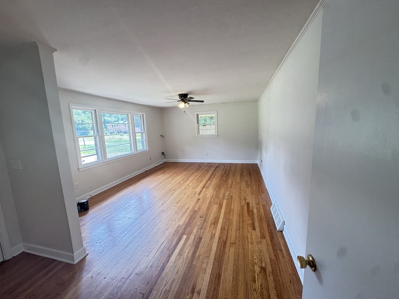 7 Kathryan Ct #1 - Photo 4 of 21