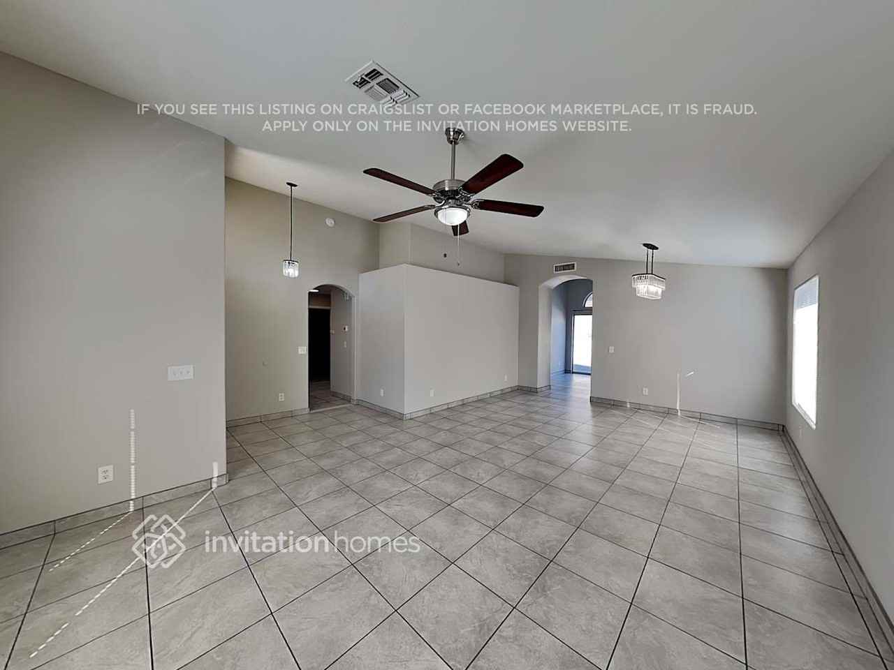 11312 W Puget Ave - Photo 3 of 18