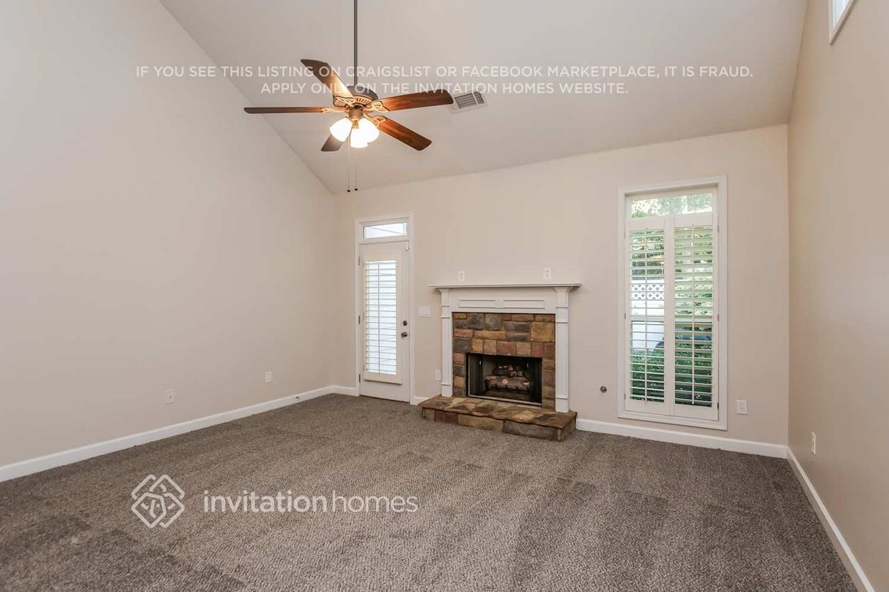607 Pringle Dr - Photo 5 of 18