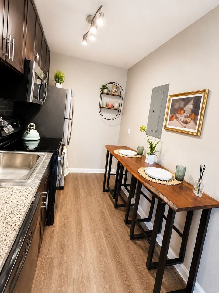 Hedge Apartments - Photo 5 of 50
