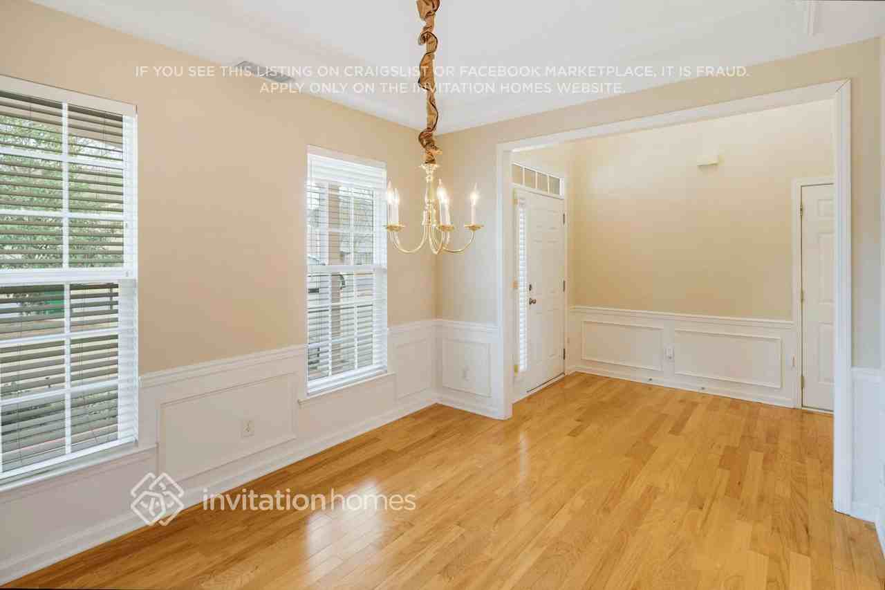 6204 Woodland Commons Dr - Photo 5 of 26